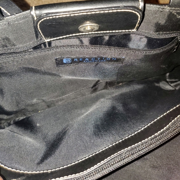 Purse - Picture 2 of 5